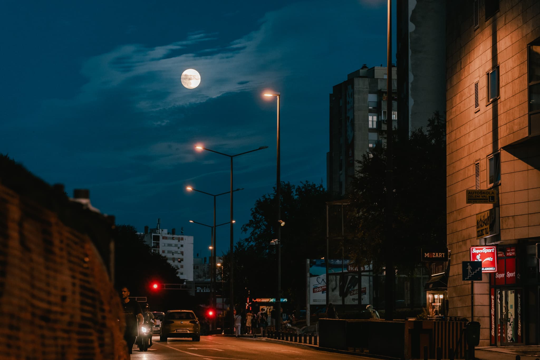 Nismo NASA i nemamo James Webb teleskop, ali imamo super fotografiju Mjeseca s Baldekina