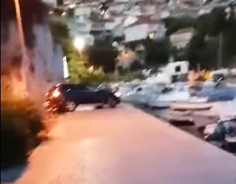 Netko je malo zalutao: Autom od bazena krenuo prema rivi