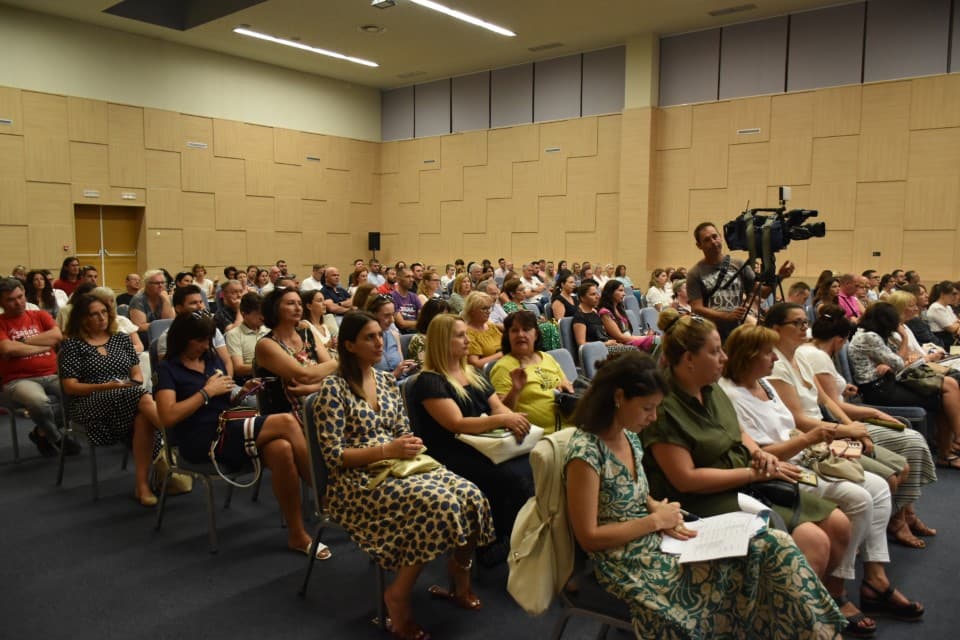 U organizaciji Šibensko-kninske županije održana konferencija o uvođenju eura 