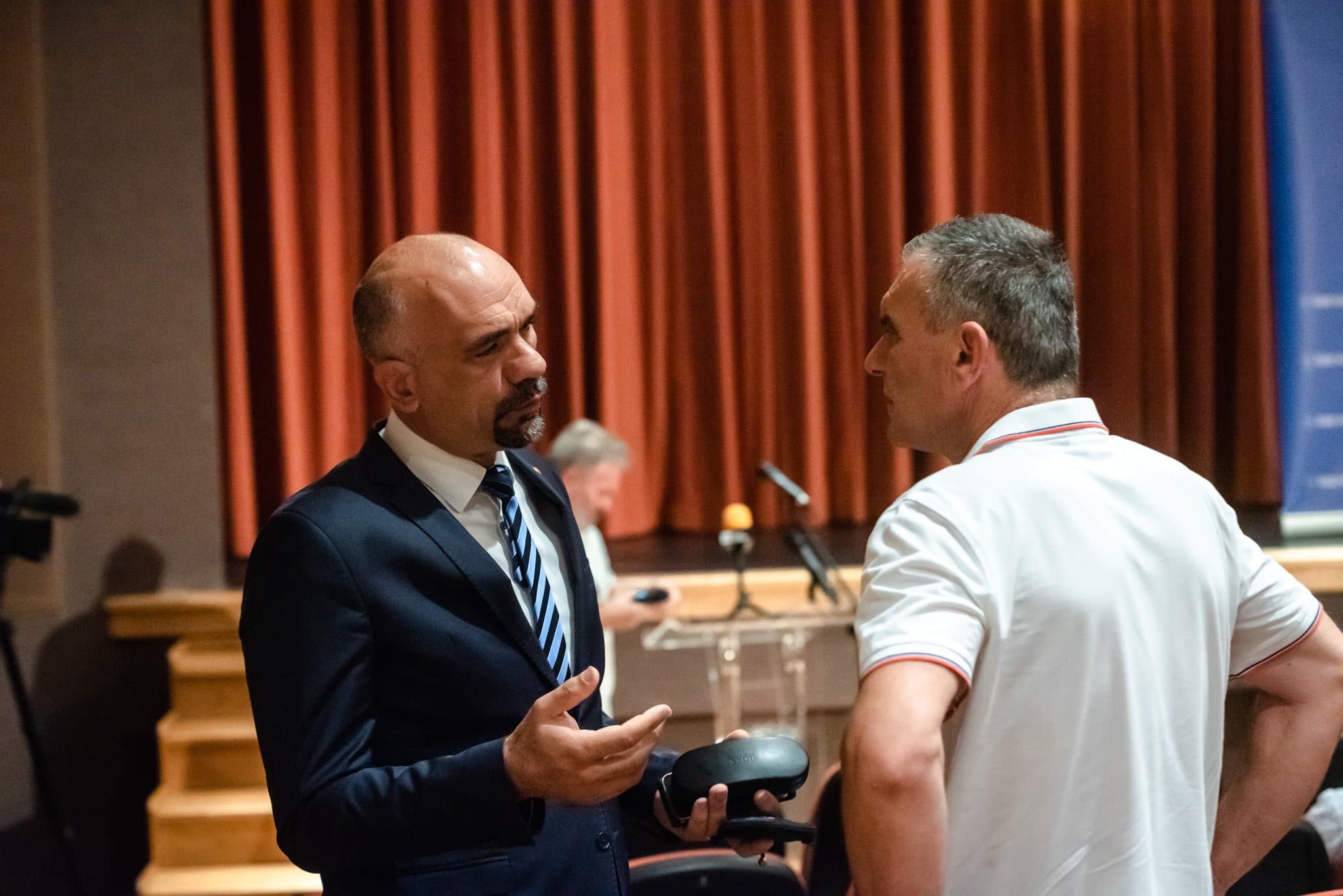 Dujić predložio 'studijsko putovanje' u Austriju za dio vijećnika, Petrina mu nije ostao dužan...