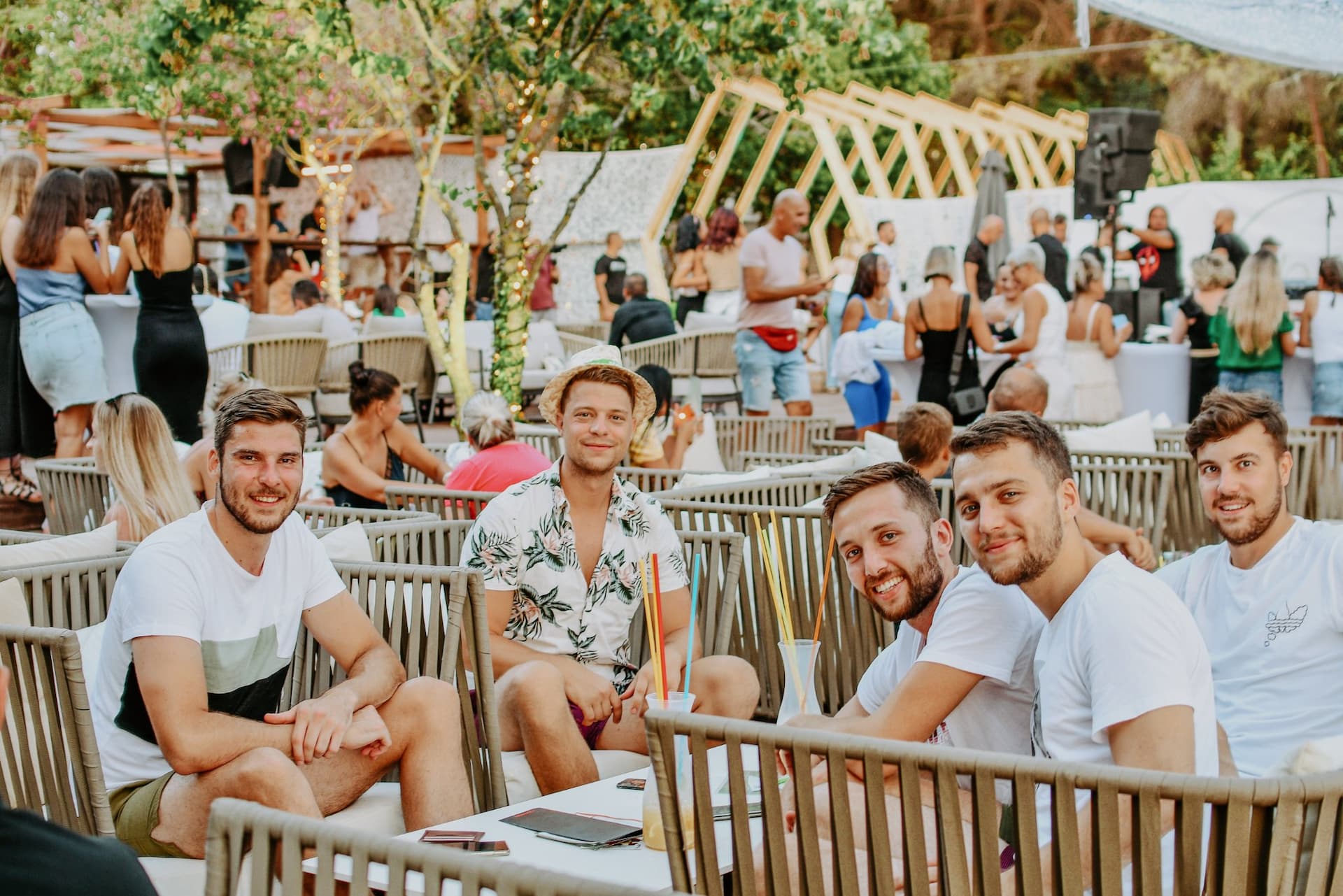 White Night nakon nekoliko godina pauze vraća se u Vodice ovog puta u La Playi! 