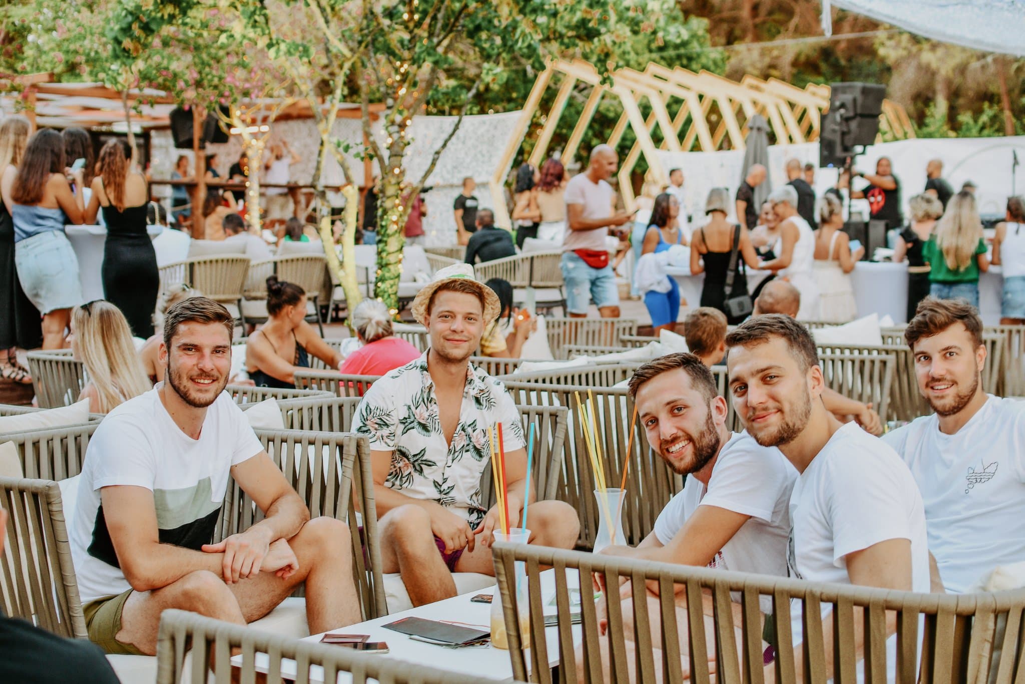 White Night nakon nekoliko godina pauze vraća se u Vodice ovog puta u La Playi! 