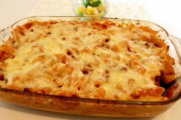 'Bolognese' iz pećnice: Složenac taman za subotnji ručak