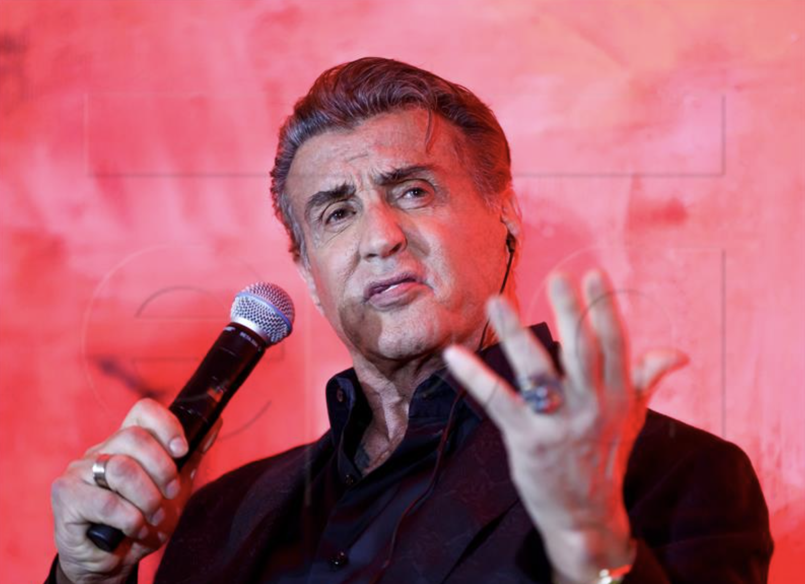 Za zvijezde pravila ne vrijede? Kardashian i Stallone opomenuti jer krše restrikcije vode