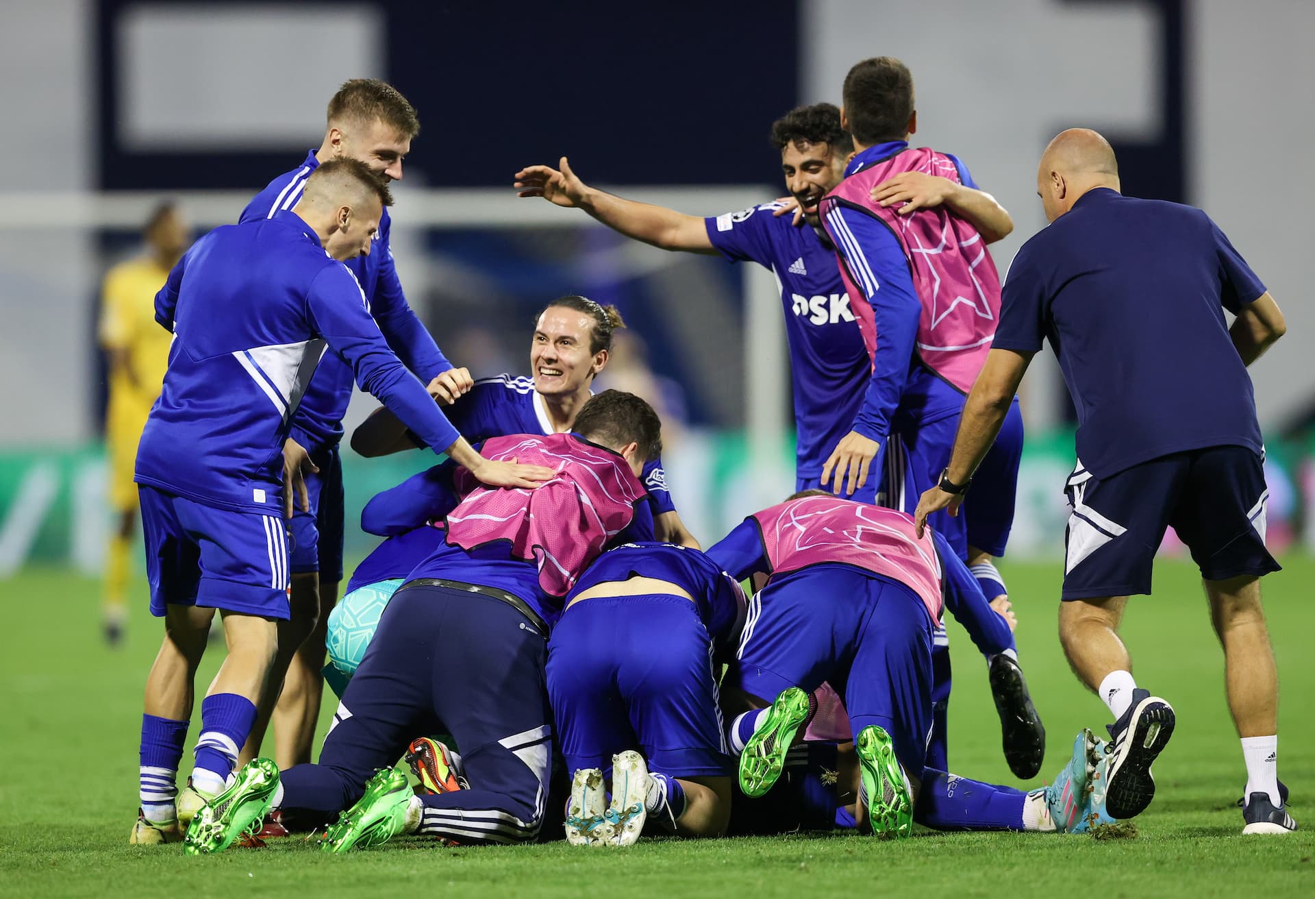 U Ligi prvaka Dinamo protiv Milana, Chelseaja i RB Salzburga