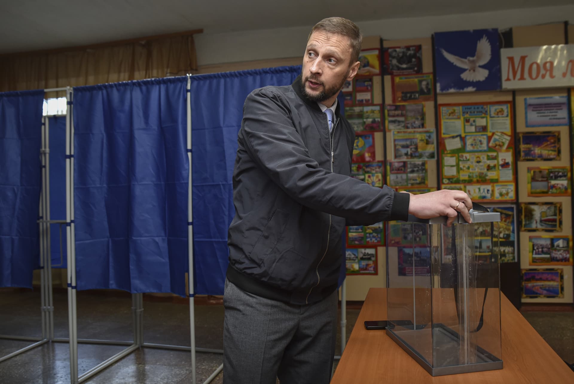 U Ukrajini na okupiranim područjima počeli referendumi o pridruženju Rusiji