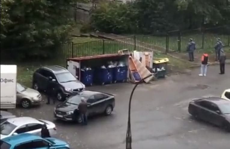 Napad na školu u Rusiji: Najmanje 13 ubijenih, napadač nosio majicu sa svastikom