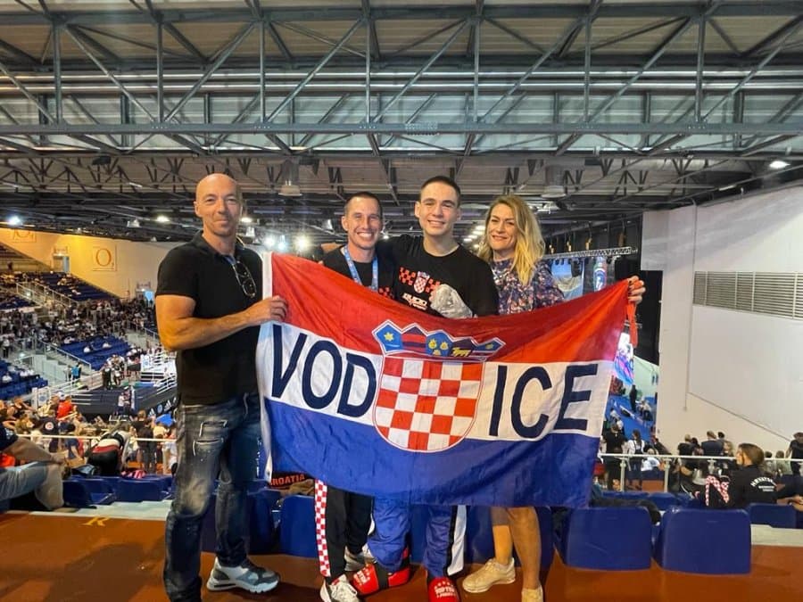 Mladi Vodičanin Dino Ivas postao juniorski prvak svijeta u light contactu
