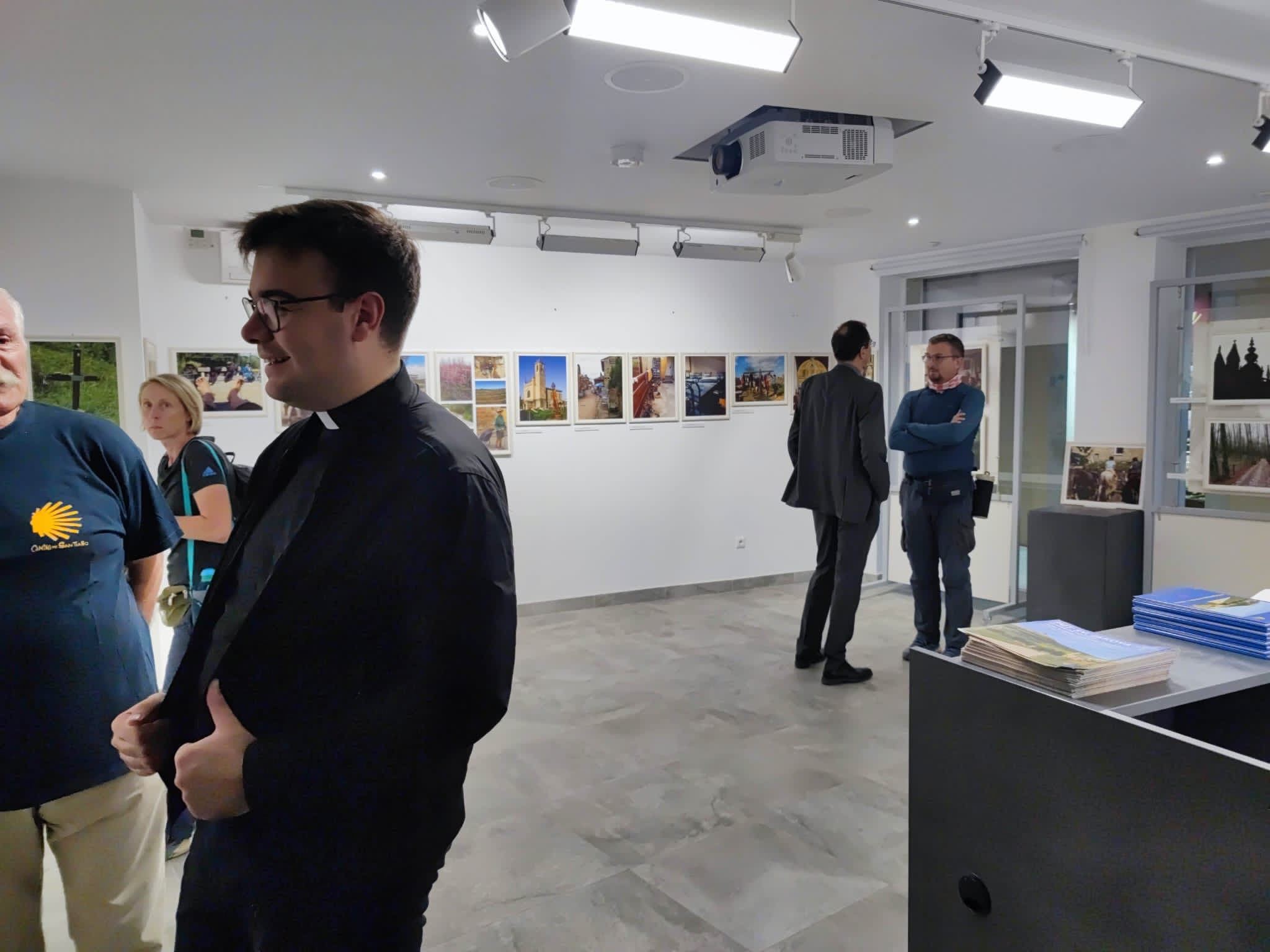 U galeriji 'Sv. Nikole Tavelića' otvorena izložba fotografija 'Camino de Santiago'  
