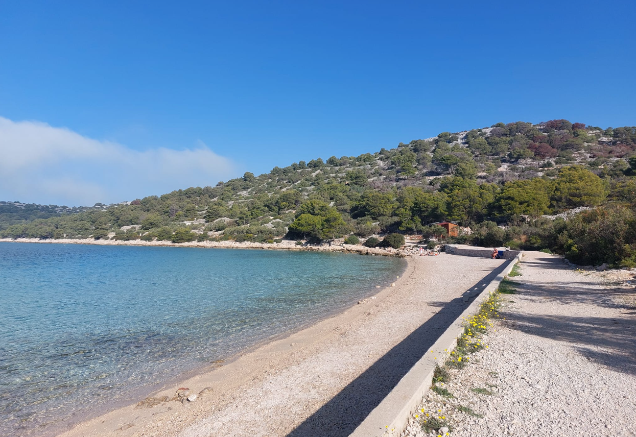 Nakon kompletnog spajanja šetnice na Murteru, kreće čišćenje: 'Osim turizma mislimo i na razvoj poljoprivrede' 