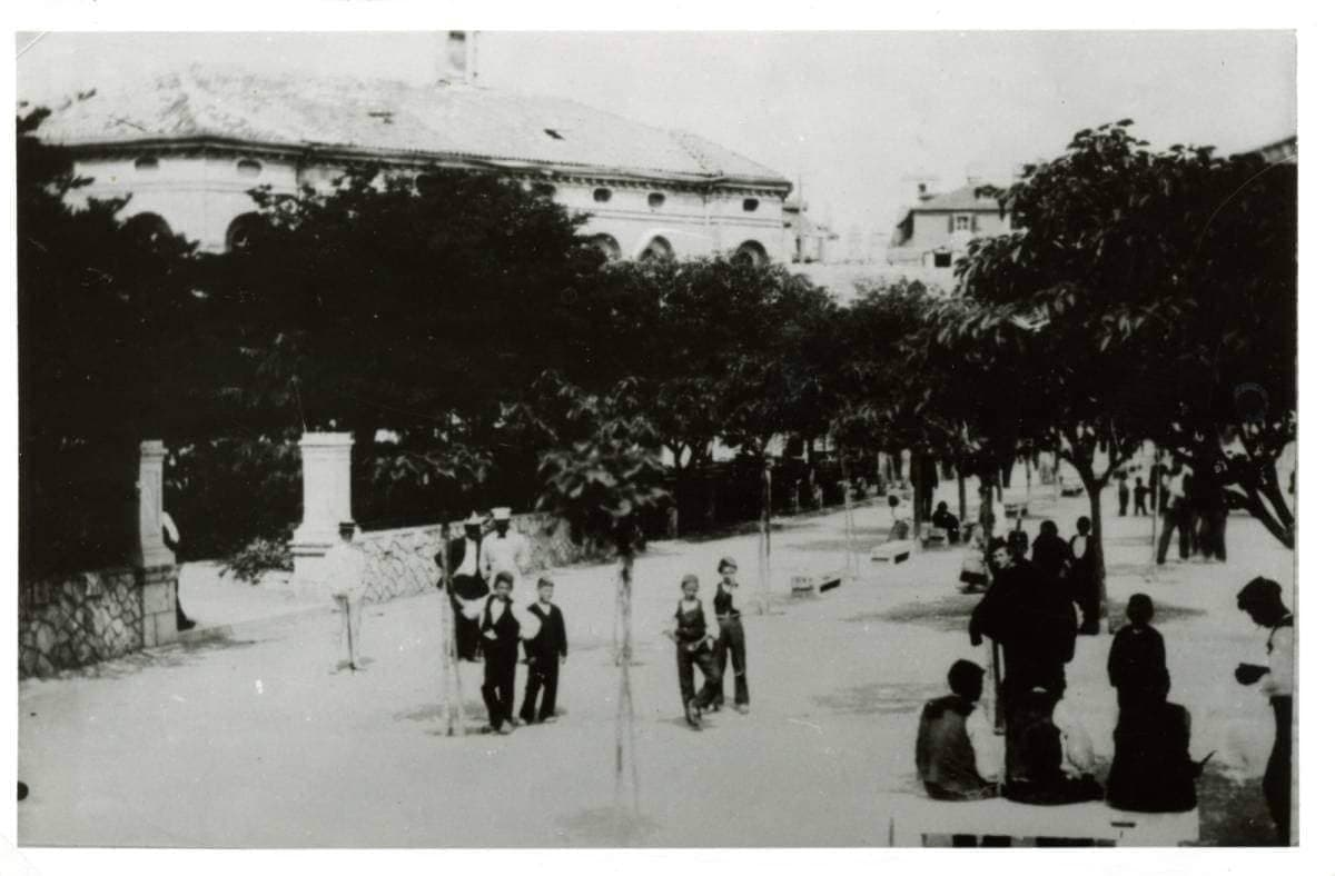 Šibenski leksikon: Jedni bi se na pirovima natukli na licu mista, a drugi bi dosta toga ponili u kartu