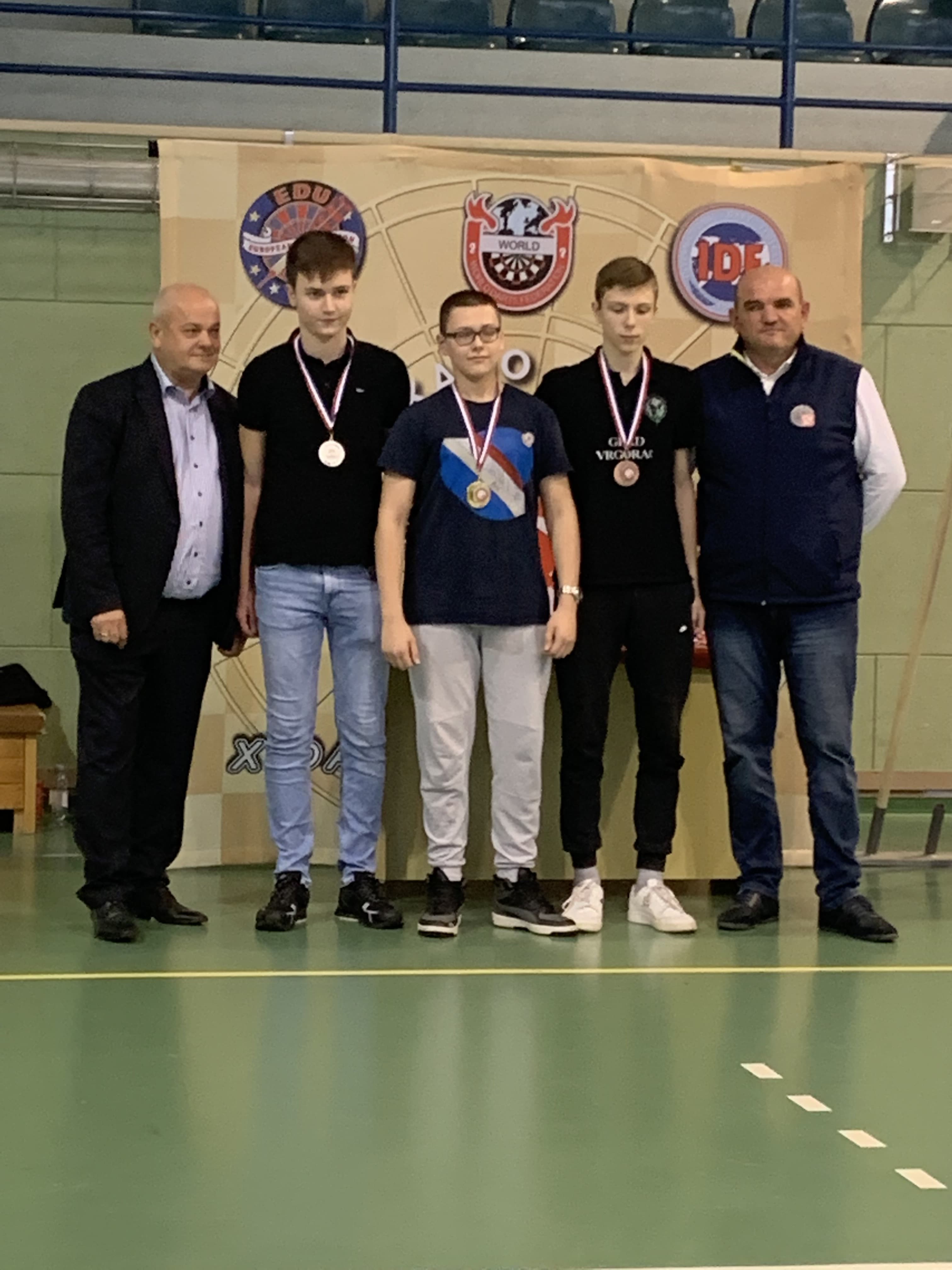 Dva odličja se vraćaju u županiju s državnog pikado mastersa u Slavonskom Brodu