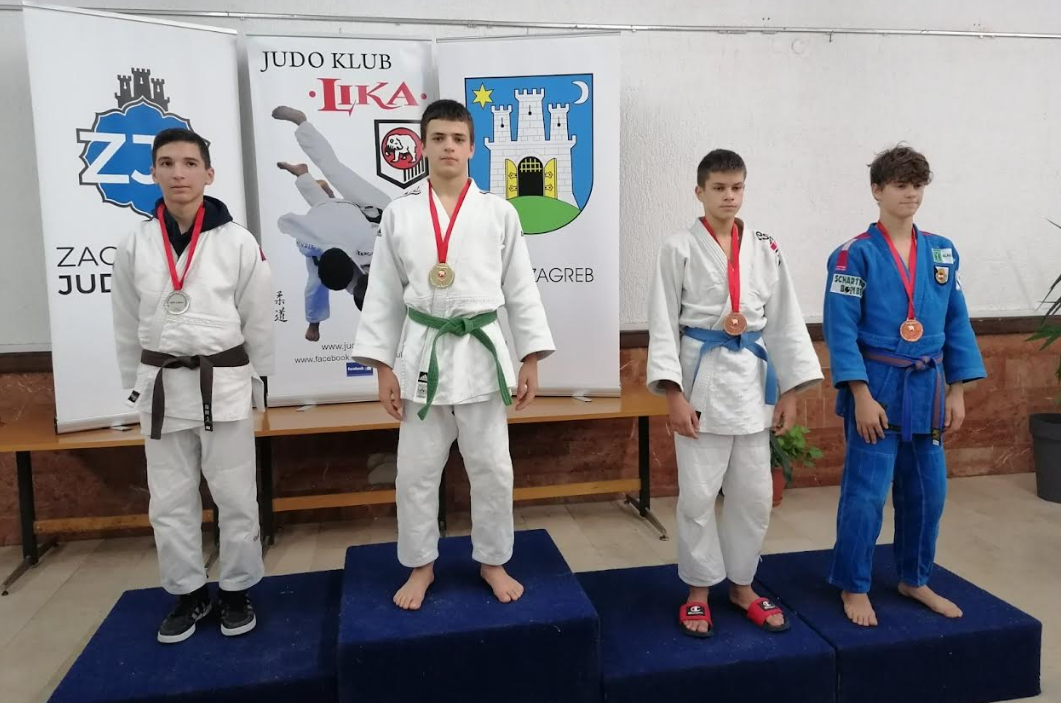Filip Knez osvojio zlatnu medalju na turniru Kup Lika  