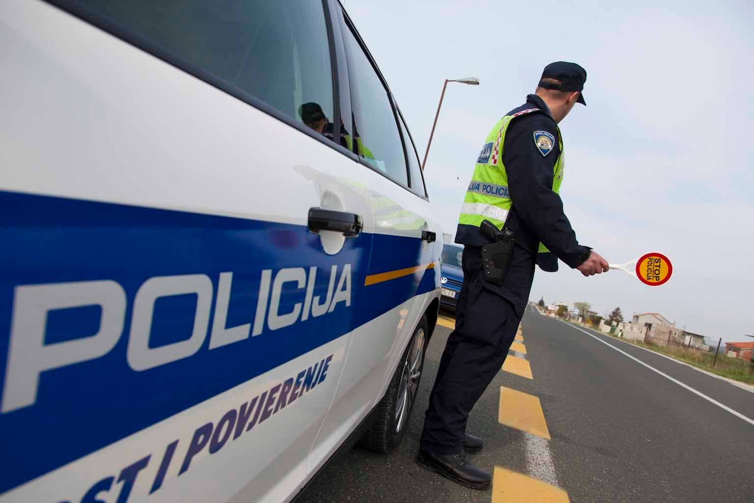 Šibenska policija sutra će kontrolirati razgovarate li na mobitel tijekom vožnje i jeste li vezani  