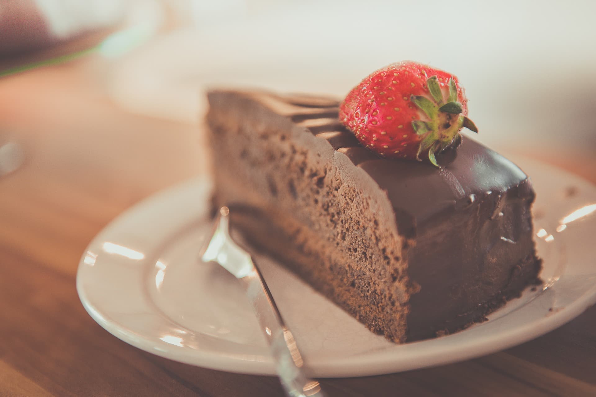 Brza i fina čokoladna torta gotova za samo 20 minuta