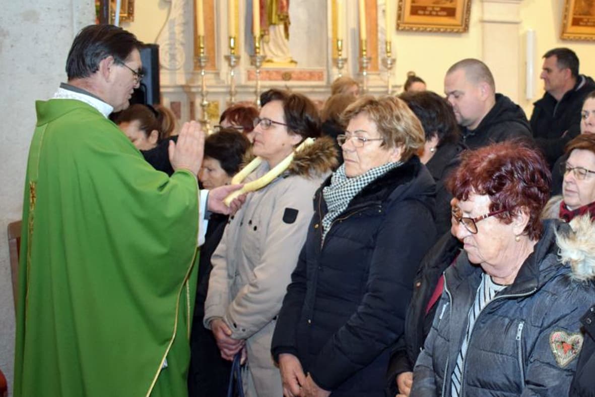 Znate li što je grličanje i zašto se taj obred održava na blagdan sv. Blaža?