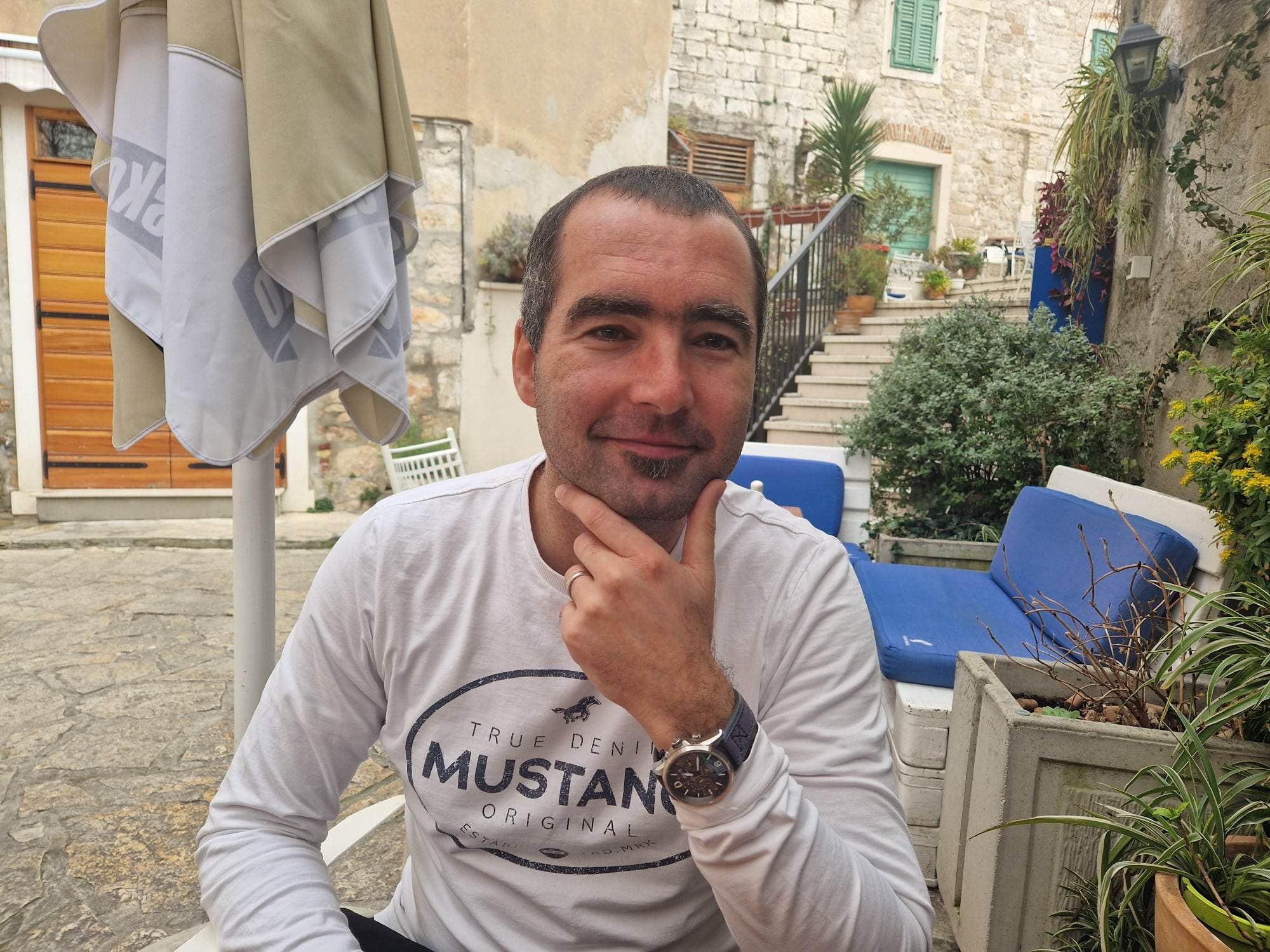 Šibenčanin Zvonko Bumber objavio roman posvećen uhljebima i svima koji to žele postati: 'Nije autobiografski!'