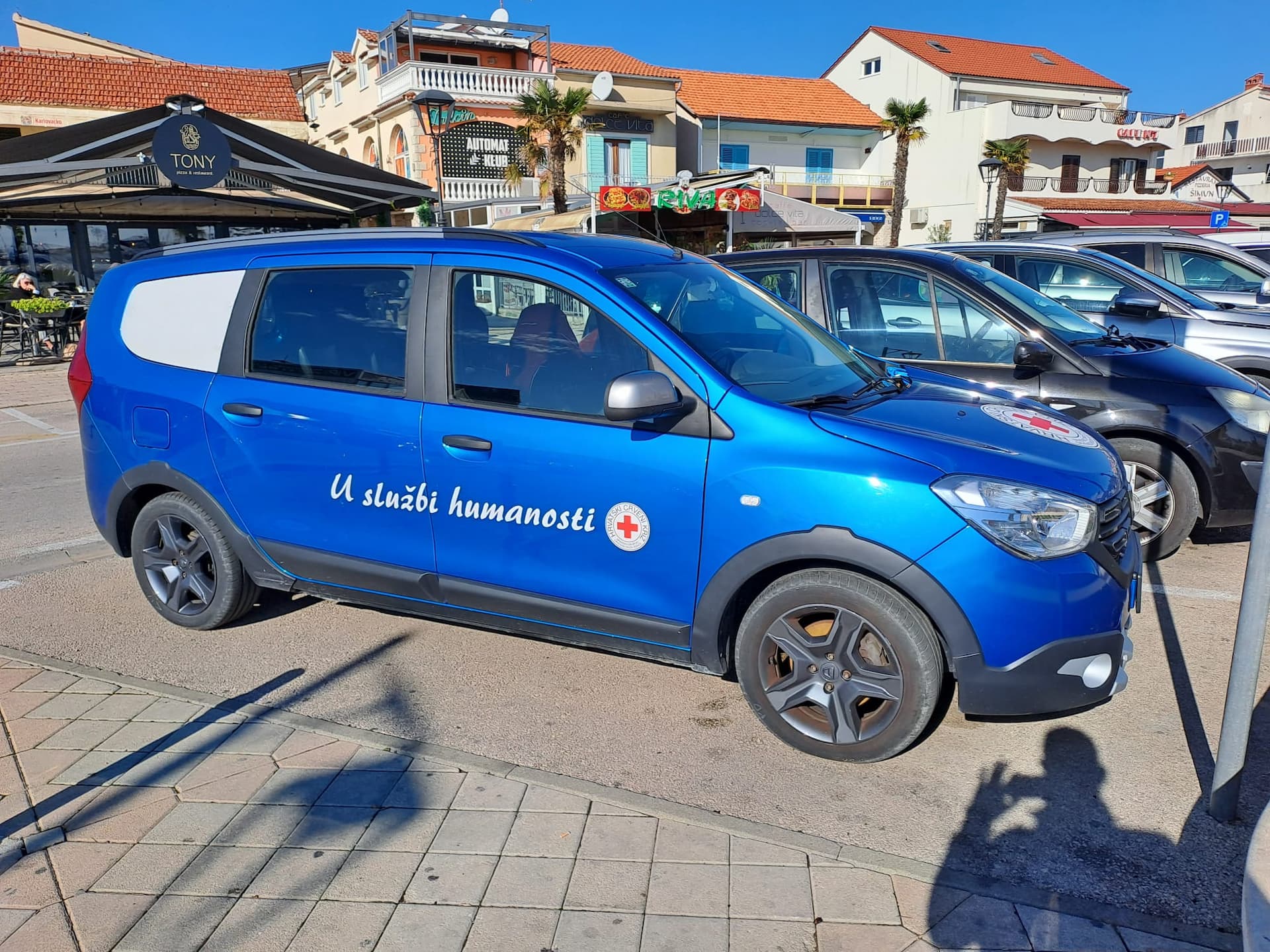 Crveni križ Vodice osigurao besplatnu uslugu prijevoza za starije osobe