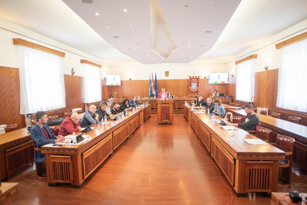 Kninsko Gradsko vijeće usvojili rebalans, prihodi povećani