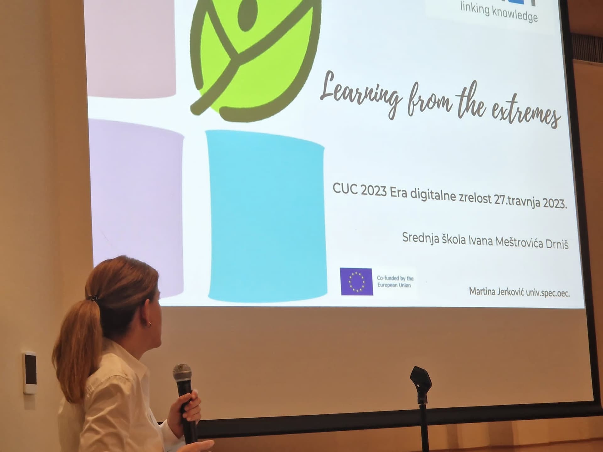 Na Carnetvoj konferenciji u Rovinju: SS Ivana Meštrovića Drniš predstavila projekt Learning from the extrems 