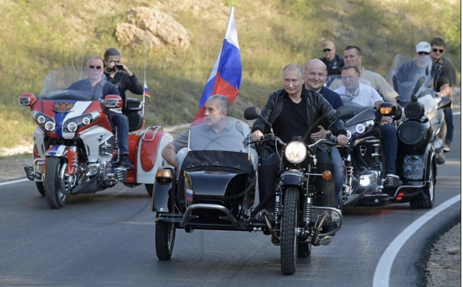 Putinovi pristaše bikeri voze 'domoljubni' reli do Berlina