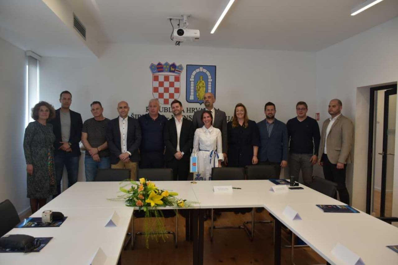 Gotovo 450 tisuća eura za sanaciju pomorskog dobra u županiji