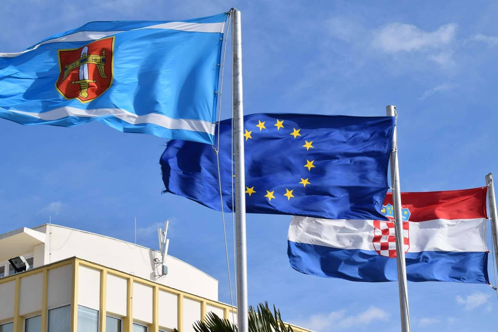 Danas je Dan šibensko-kninske županije: 17. svibnja 1997. u Kninu održana konstituirajuća sjednica