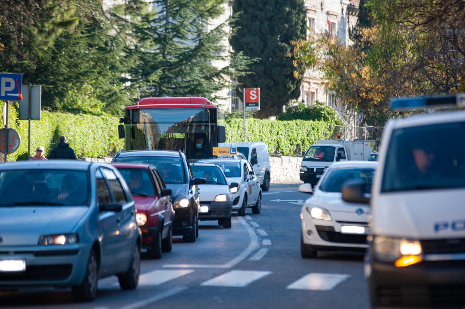 Stiže tehnologija koja će se pobrinuti da svi vozači drže razmak  