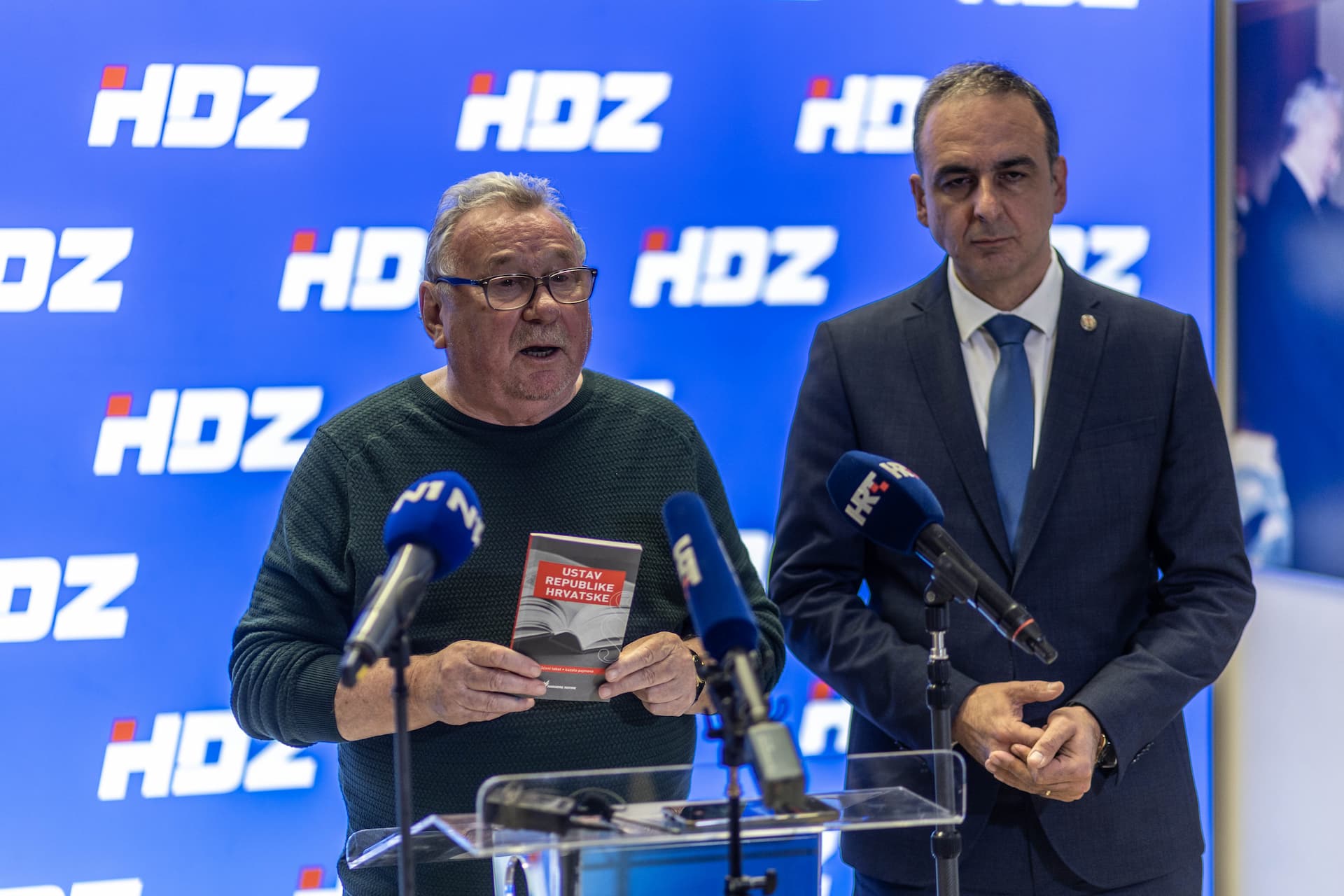 Šeks: Presedan da predsjednik države poziva građane da ne poštuju Ustav i zakone