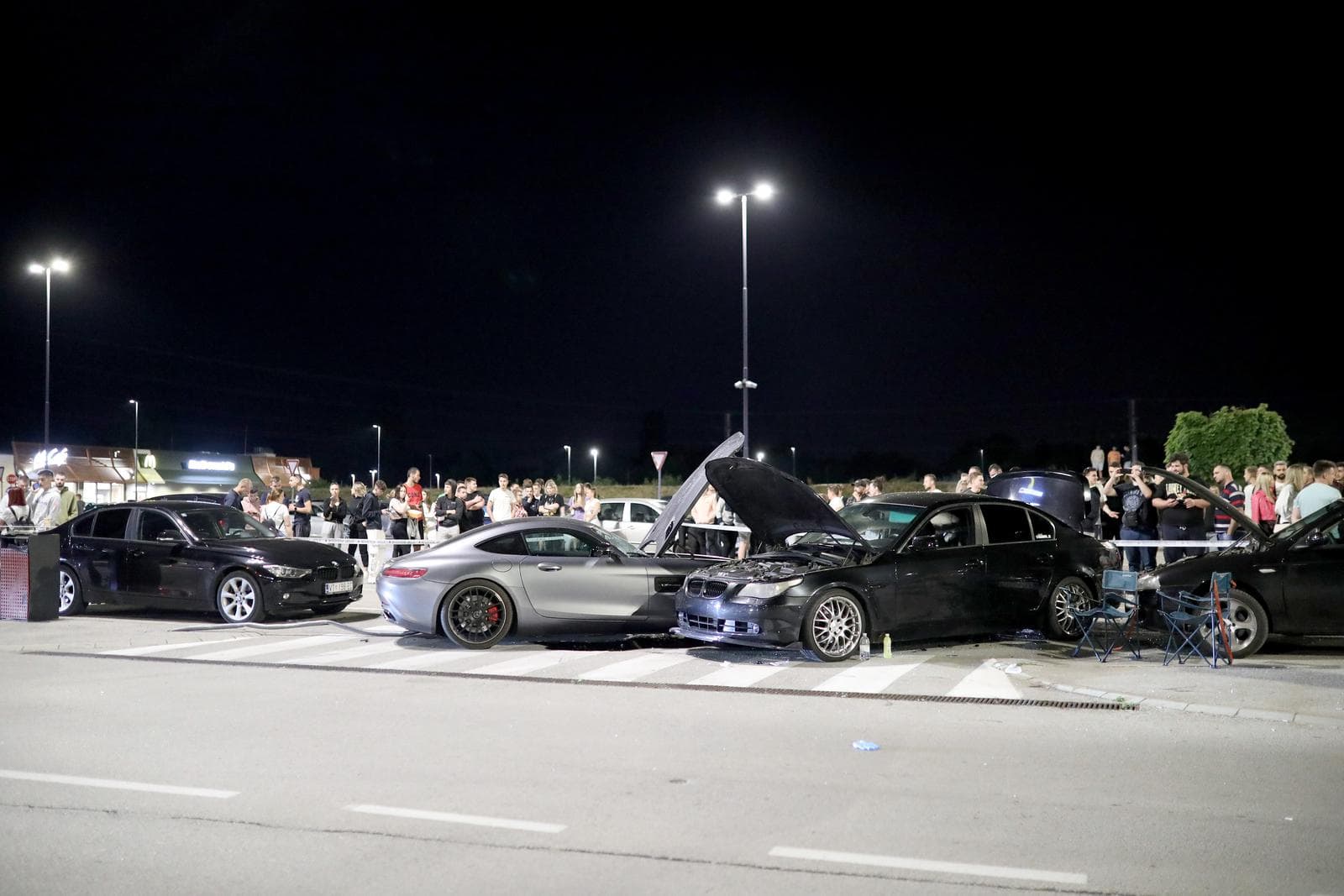 Policija započela istraživanje nad muškarcem koji je pogazio pješake u Buzinu