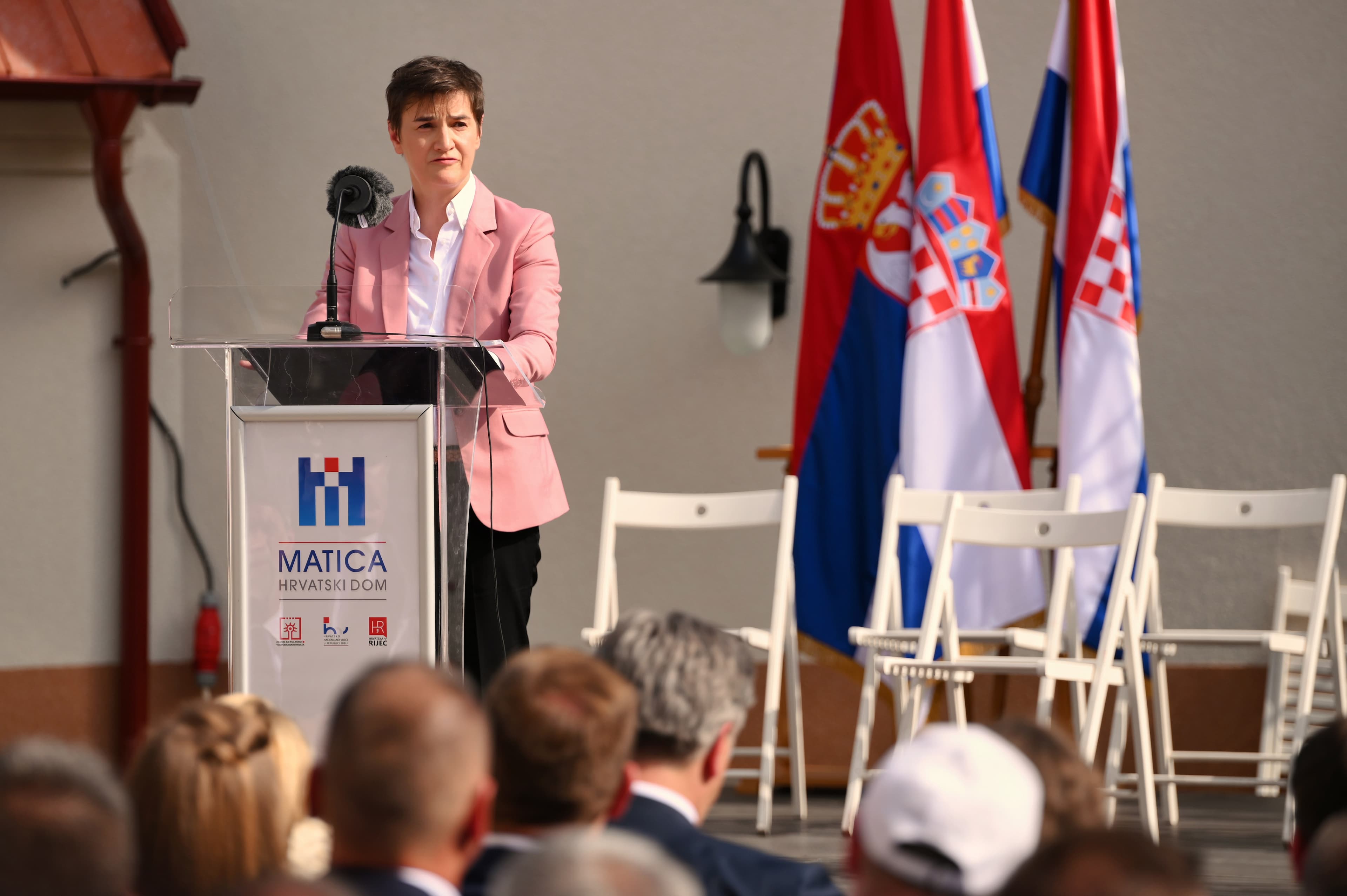 Brnabić kaže da je Srbija iskreno zainteresirana za bolje odnose s Hrvatskom