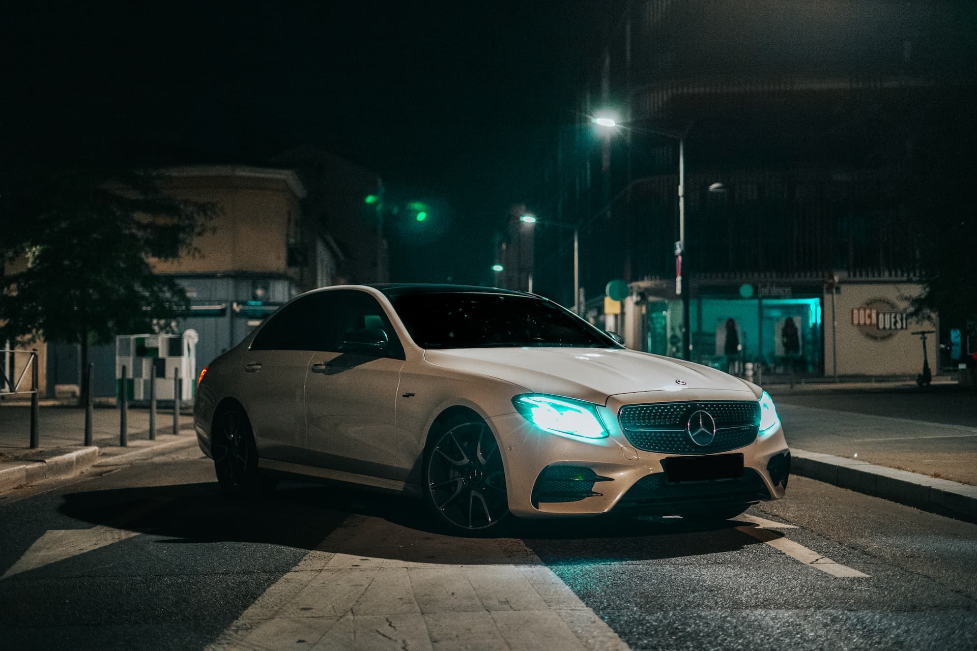 Mercedes zbog kvara povlači pola milijuna vozila iz čak 10 serija