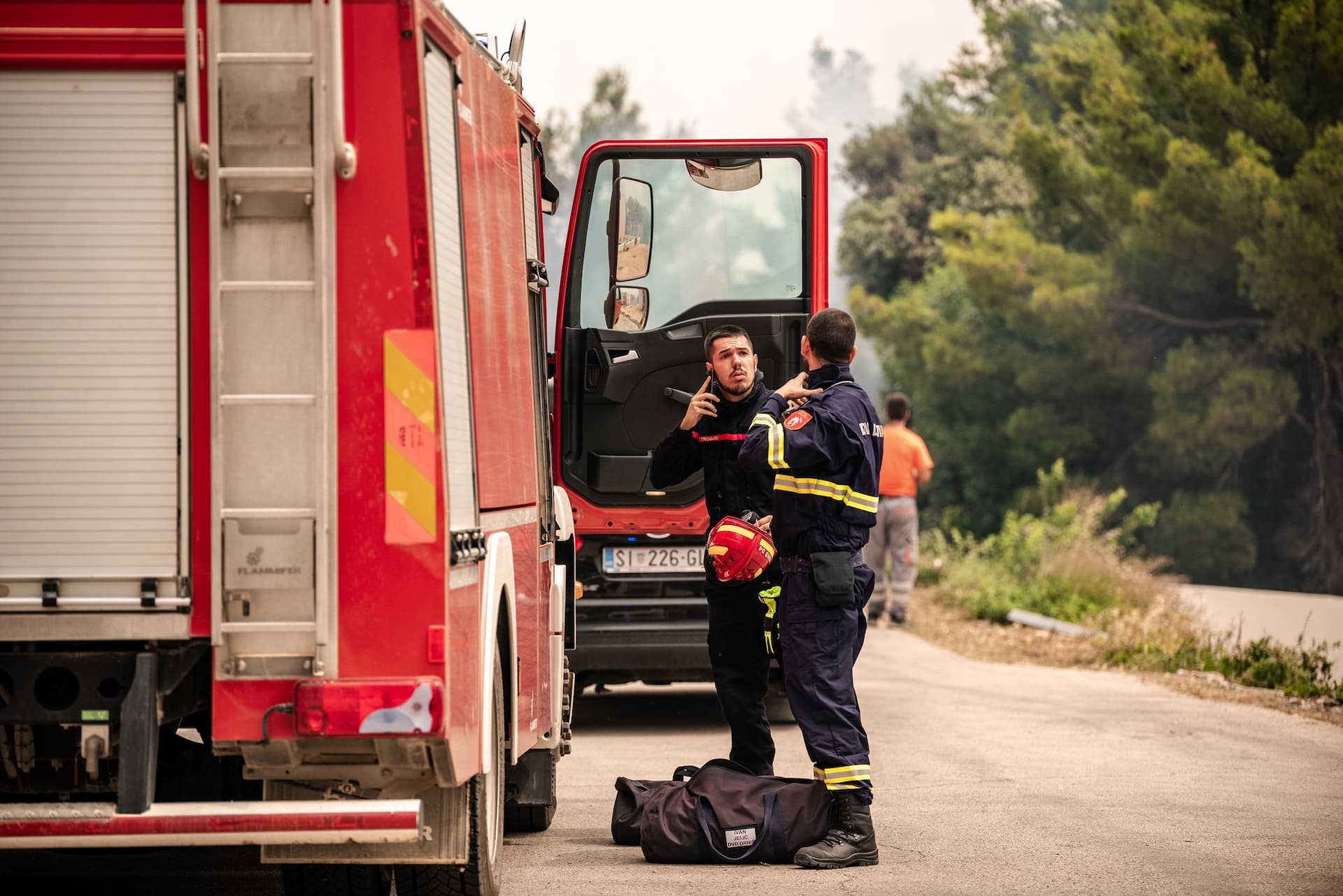 Požar kod Grebaštice pod nadzorom: 'Nema otvorenog plamena i radi se na dogašavanju'
