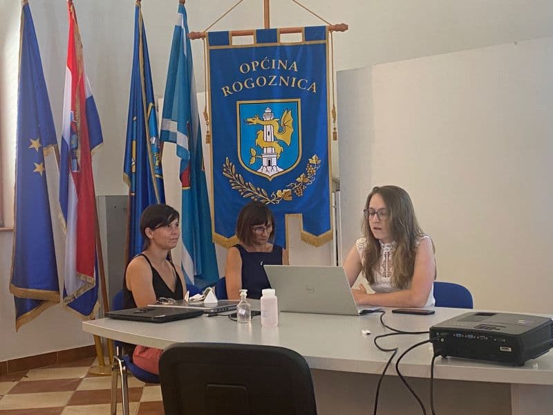 U Rogoznici predstavljeni rezultati projekta 'Istraživanje kontakta Zmajevog oka s okolnim morem'