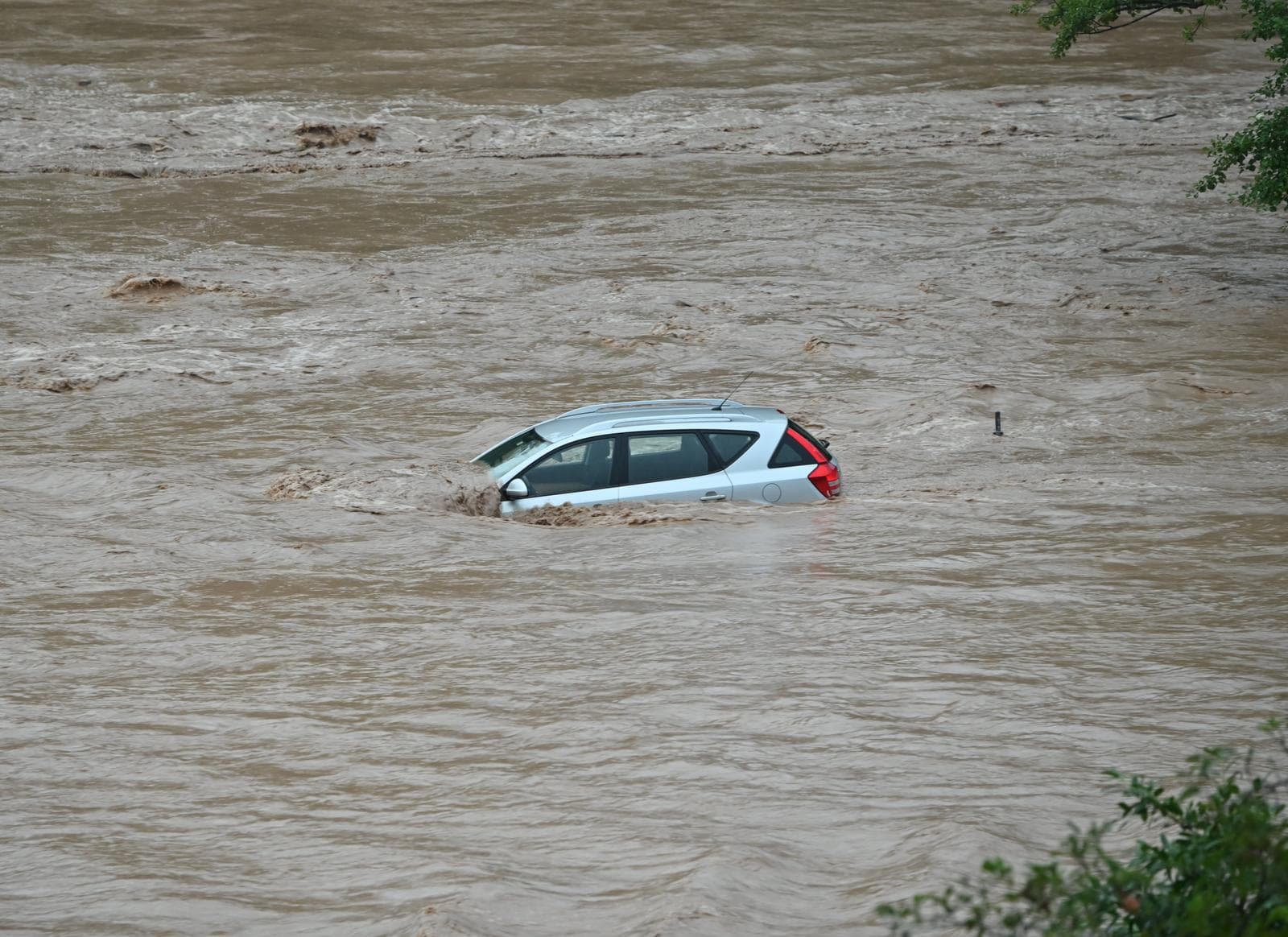 Poplave nakon nevremena izazvale kaos u Sloveniji