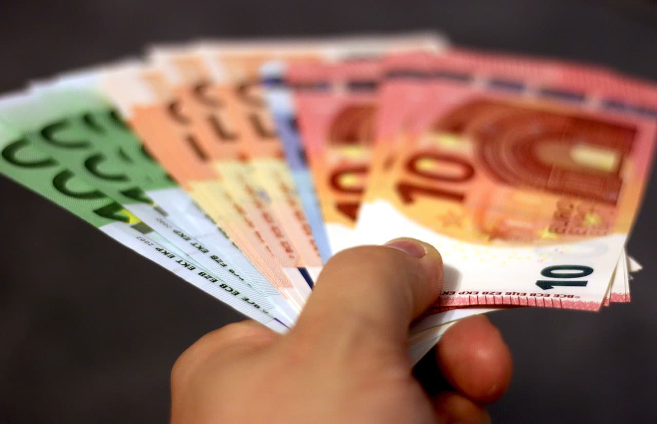 U kolovozu zbog inflacije naplaćeno 1,5 milijardi eura više nego lani