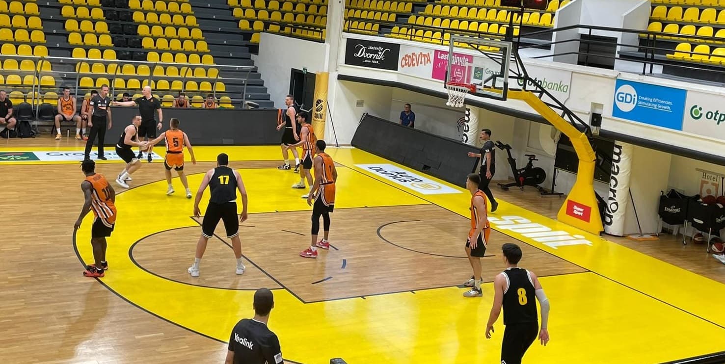 Košarkaši Šibenke poraženi u Splitu, slijedi turnir u Sinju