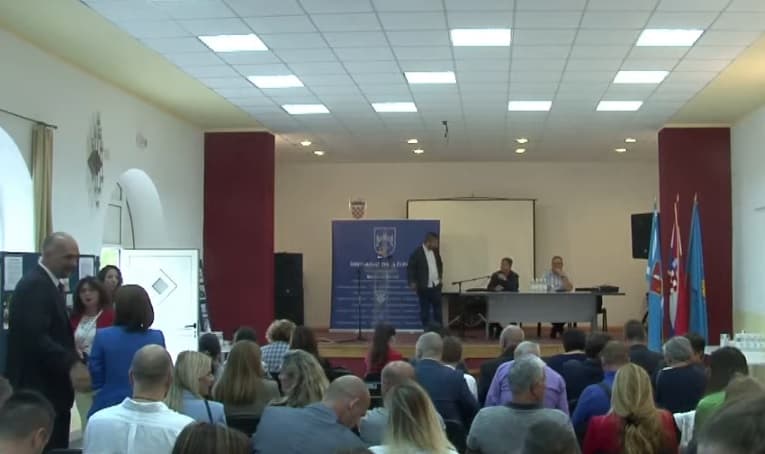 Aktualni sat: 'U Cestama Šibenik bila bi puno bolja situacija da se o tvrtki ne priča na sastancima HDZ-a'