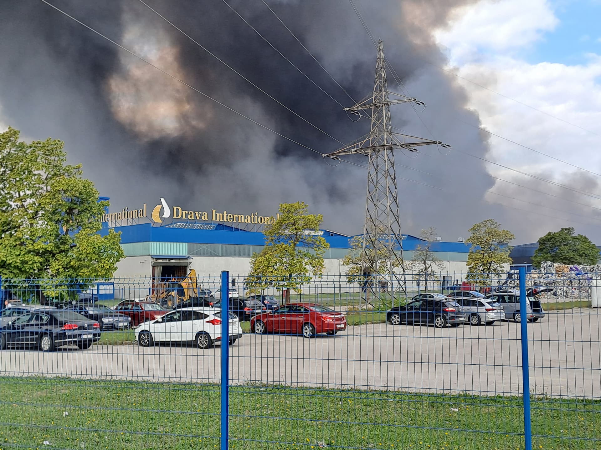 Prosvjed radnika ispred 'Drave International': To je naš gazda, to je naša firma