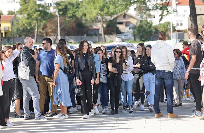 Brojne županije, gradovi i općine objavile natječaje za dodjelu učeničkih i studentskih stipendija