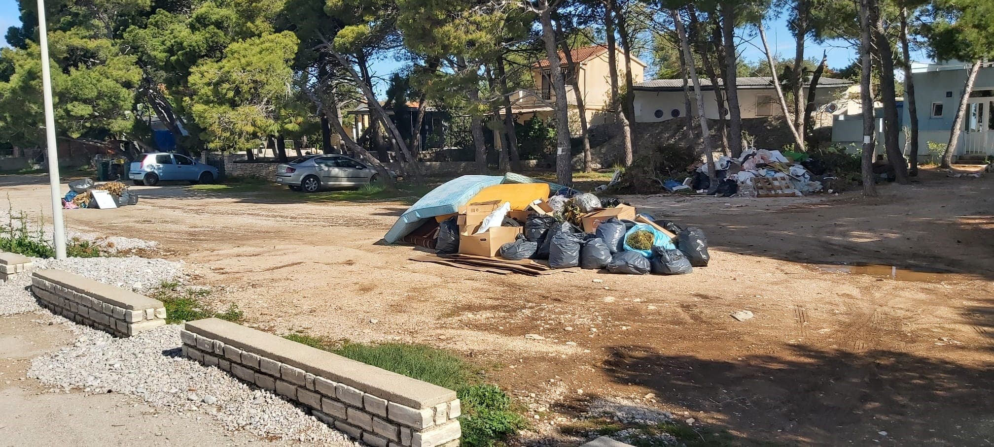 Ne zagađujte prirodu glomaznim otpadom: Zeleni grad ga odvozi bez naknade!