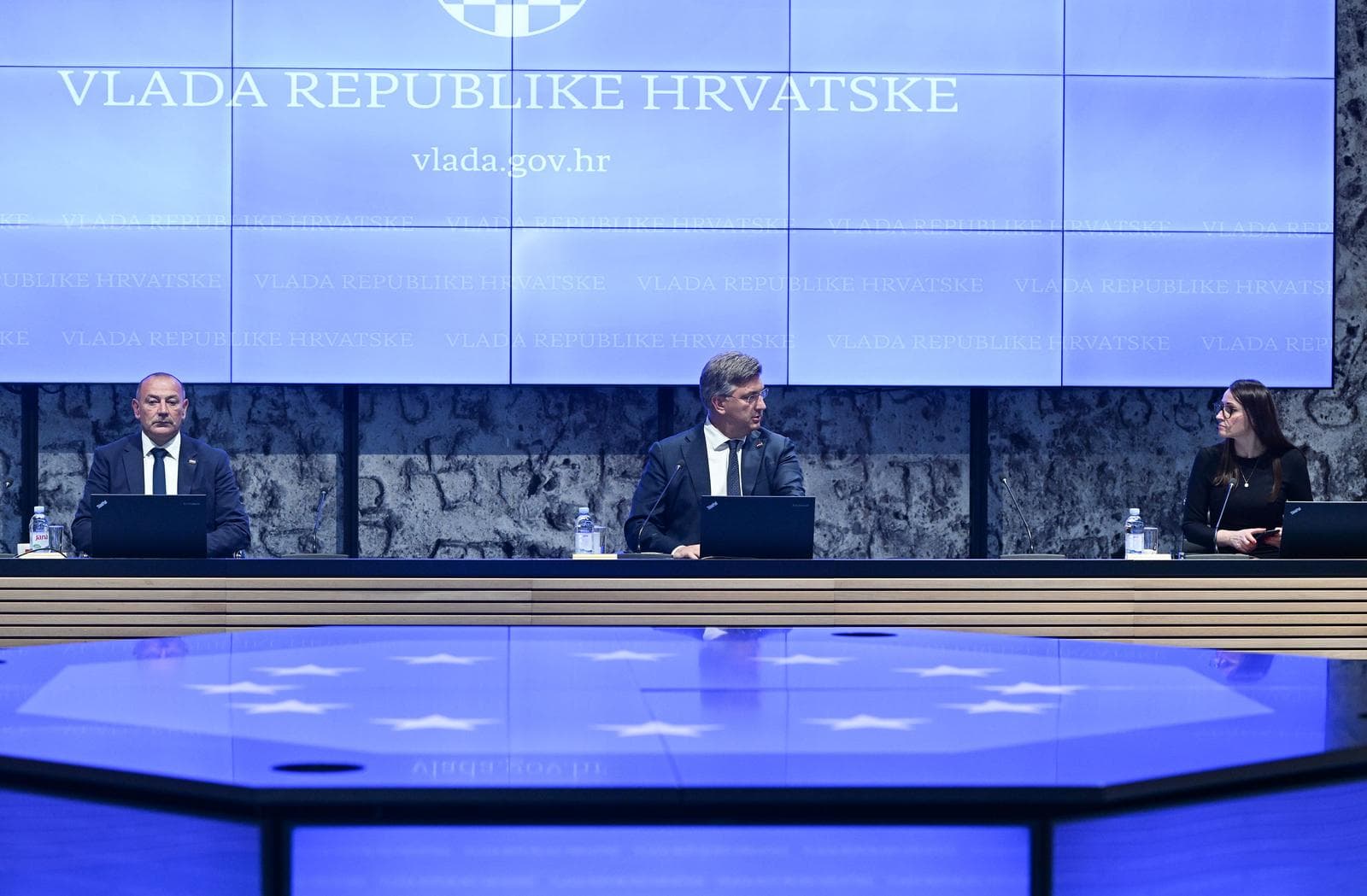 Dugine obitelji zamjeraju Vladi nedostatak inkluzivnosti u izmjenama zakona 