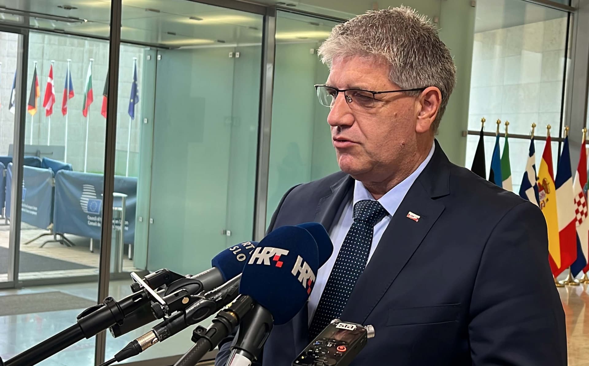 Kontrolu granice s Mađarskom i Hrvatskom produljiti za 20 dana