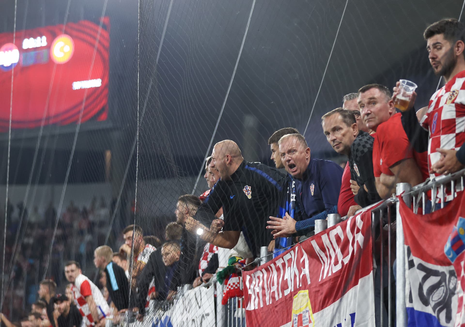 UEFA kaznila Hrvatsku djelomičnim zatvaranjem stadiona za dvoboj s Armenijom