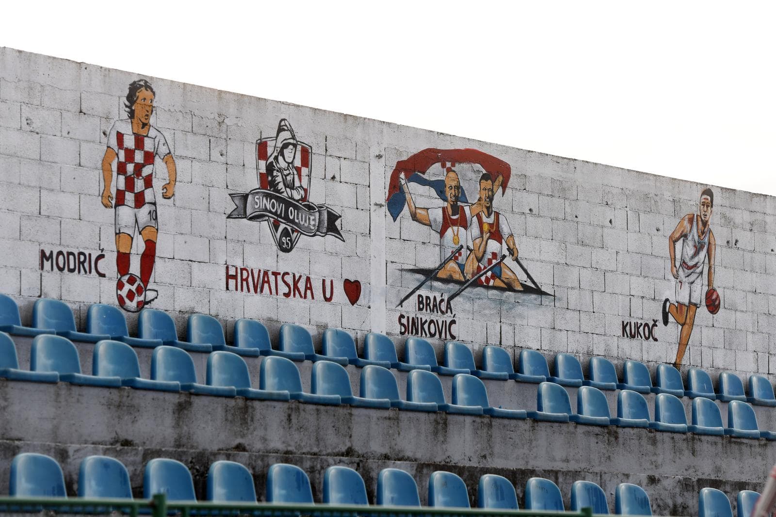 Zasjao u novom ruhu: Stadion Dinara ukrašen muralima slavnih hrvatskih sportaša 