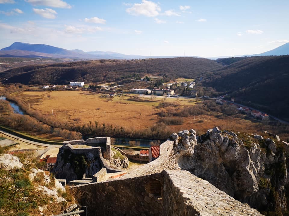U Kninu projekcija filma 'Andrija Andabak – lovac na tenkove'