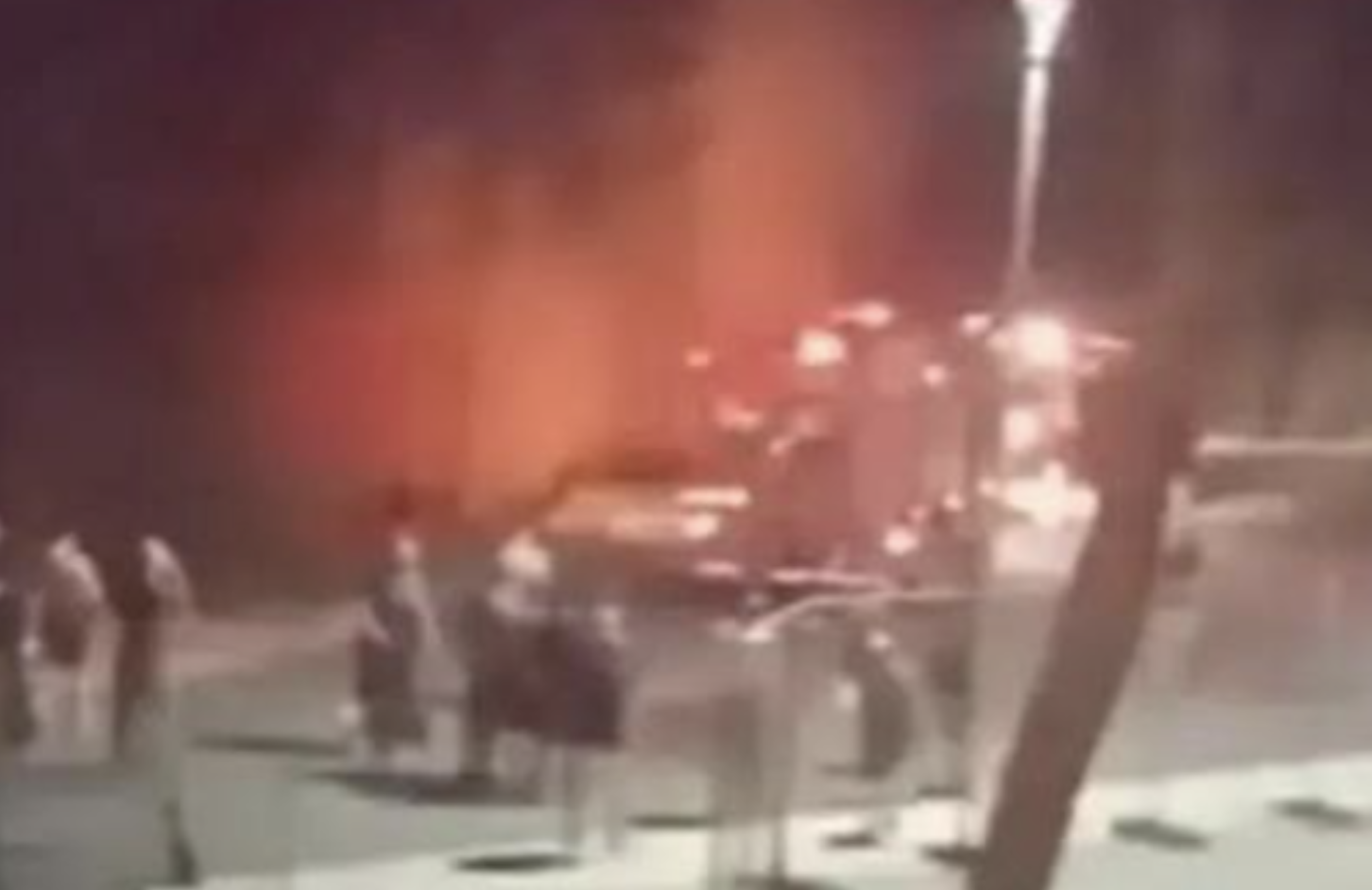 Prvi od 102 Boysa u grčkim zatvorima na sudu u Ateni 5. prosinca