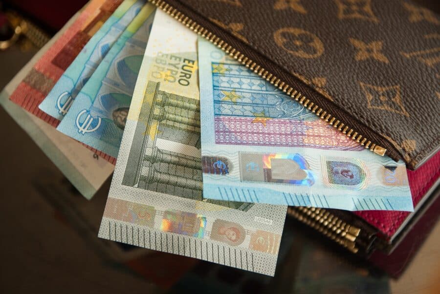 Djevojčica vratila izgubljen novčanik s više od 7000 eura 