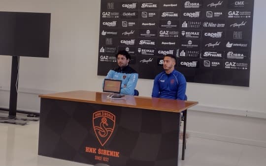Carević sarkastičan: 'Veselim se što igramo ponedjeljkom, to je pravi nogometni dan'
