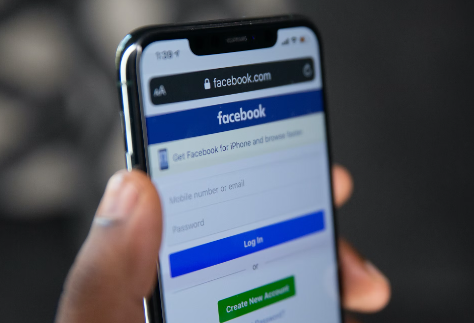 Facebook i Instagram pod novim udarom zbog naplate privatnosti: 'Žele pratiti i profilirati ljude'